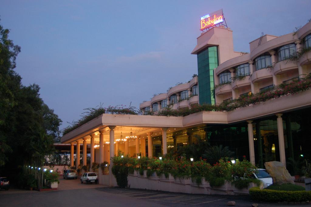 Hotel Babylon International Райпур Экстерьер фото