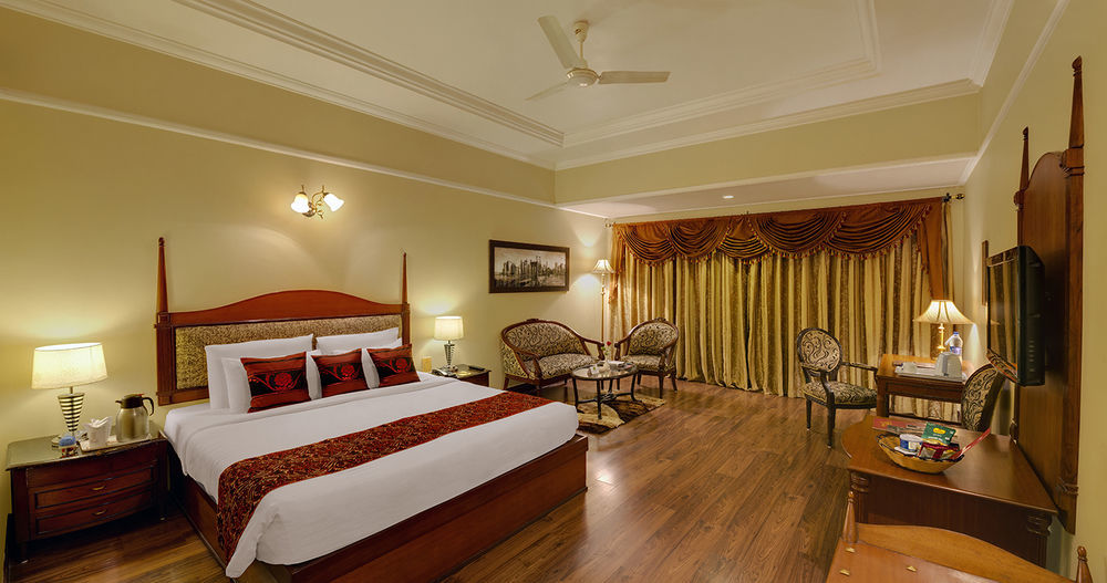 Hotel Babylon International Райпур Экстерьер фото